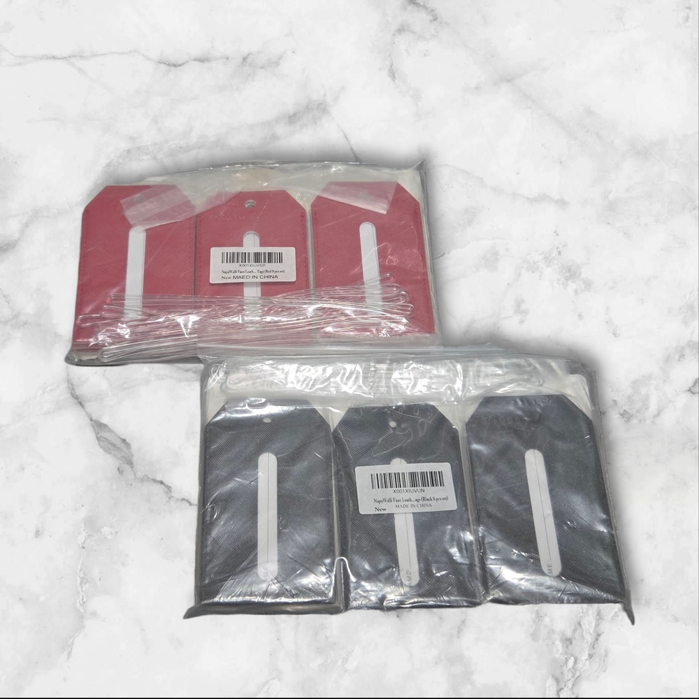 Red and Black Luggage Tags Set
